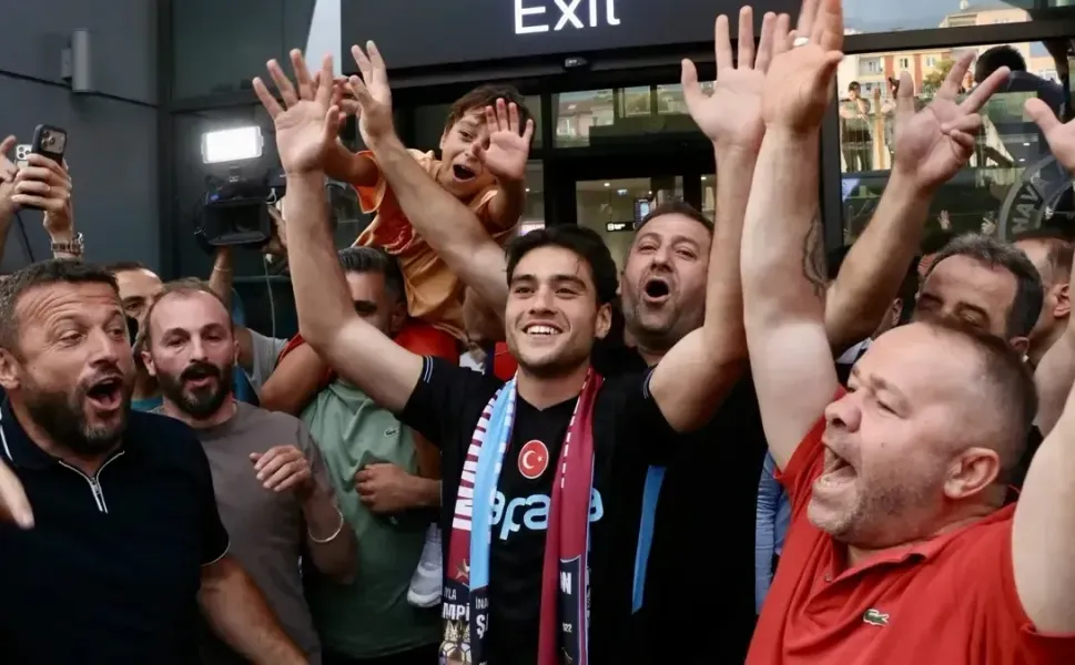 Trabzonspor, Aral Şimşir'in Transferini Resmen Açıkladı