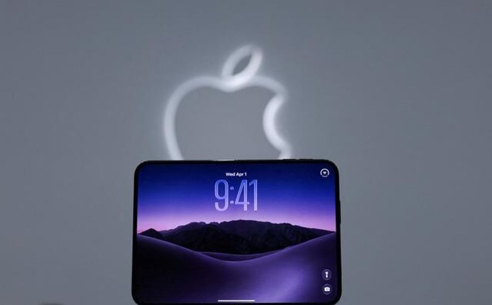Apple katlanabilir iPhone modellerini çeşitlendirmeyi planlıyor