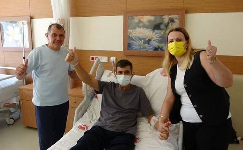 Çanakkale'de ağrı kesici kullanımı böbrek yetmezliğine yol açtı, eşinden nakil yapıldı