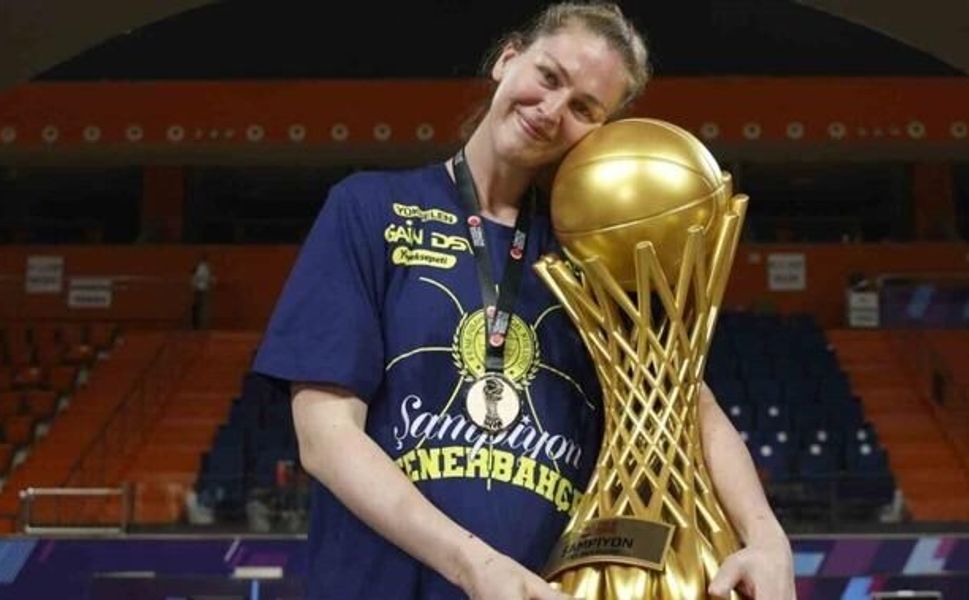 Fenerbahçe, Emma Meesseman ile 2027'ye kadar sözleşme yeniledi