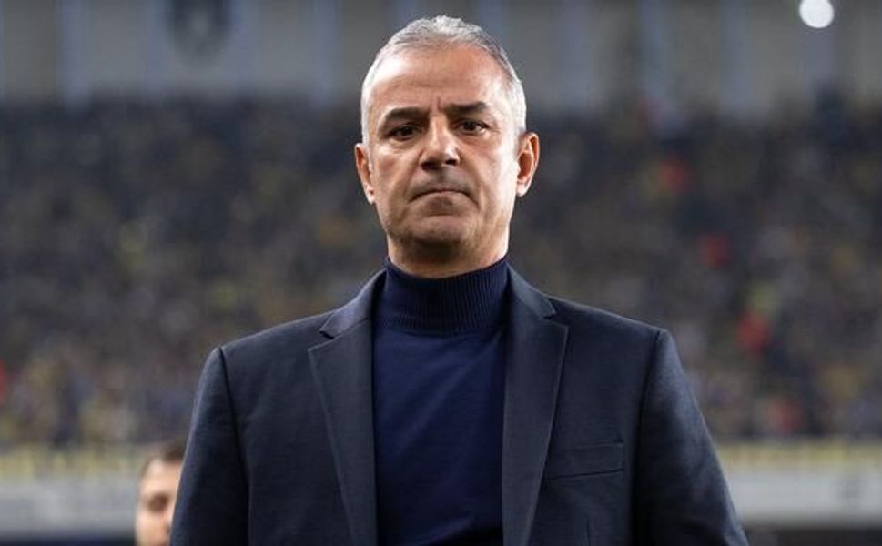 Fenerbahçe'de İsmail Kartal Mert Müldür'ün Durumunu Açıkladı: 4-5 Hafta Sahalardan Uzak Kalacak