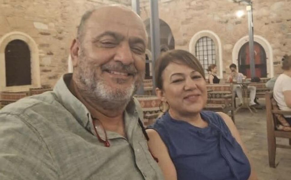 Manisa'da bir çift evlerinde silahla vurulmuş halde ölü bulundu
