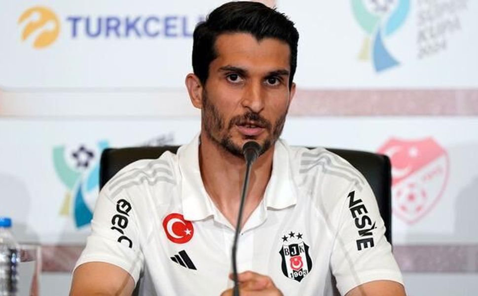 Necip Uysal futbolculuğu bıraktı, antrenörlük eğitimine başladı