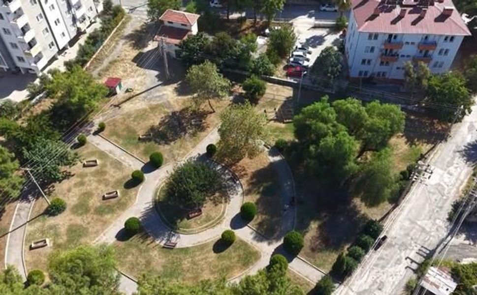 Osmaniye Eyüp Sultan Mahallesi'nde Mezarlık Alanının Modern Parka Dönüştürülmesi Talebi
