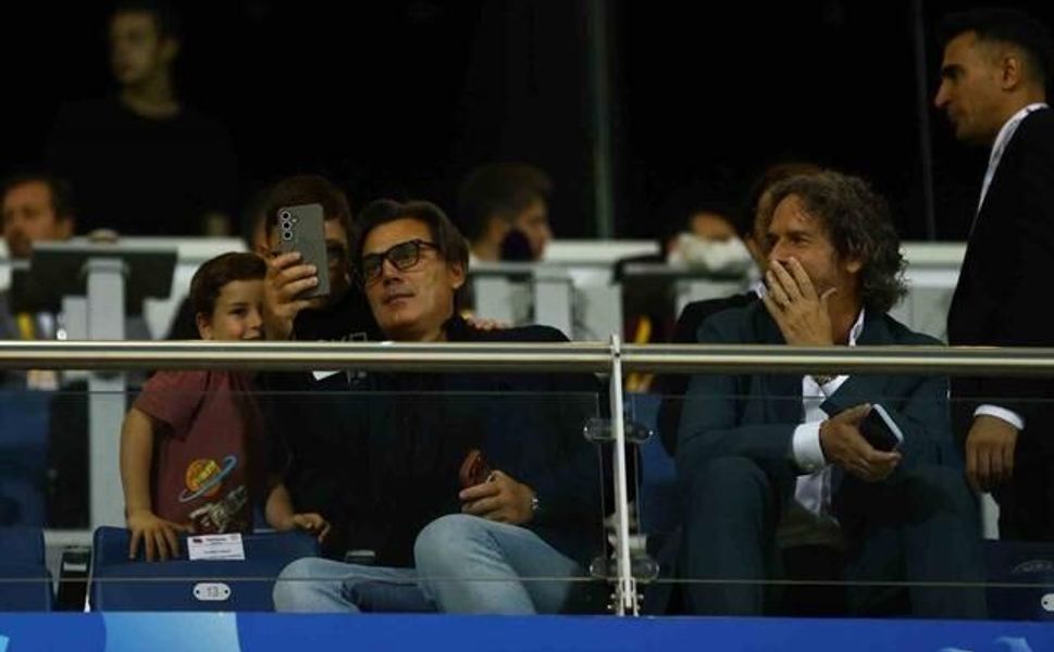 Vincenzo Montella, Kasımpaşa-Konyaspor maçını protokol tribününden izledi