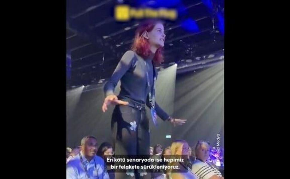 Yapay zeka etkinliğinde beklenmedik protesto yaşandı