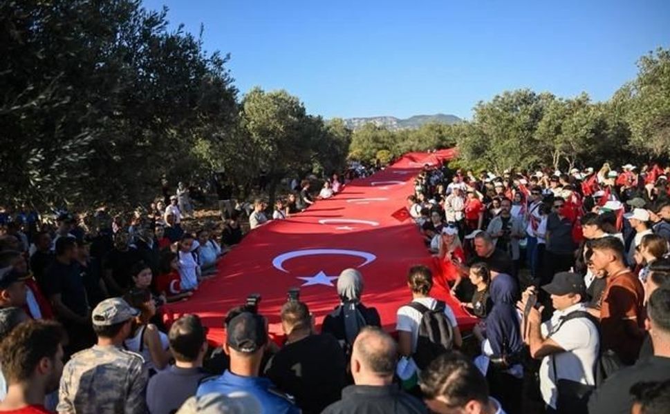 Antalya'da Cumhuriyet Bayramı için 'Ecdadın Yolunda Cumhuriyet'e Saygı Yürüyüşü' düzenlendi