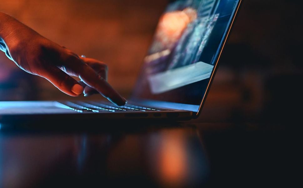 Çinli Araştırmacılar Tek Fiberde 3,2 Petabit Veri Hızıyla Rekor Kırdı