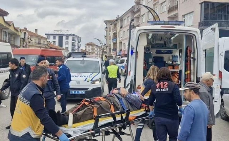 Çorum Alaca'da otomobilin çarptığı yaya yaralandı