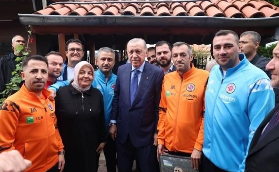 Cumhurbaşkanı Erdoğan, İstanbul Kastamonuspor yönetimini kabul etti