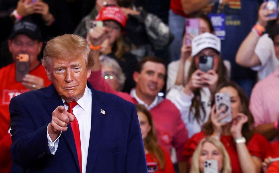 Donald Trump'tan 'Yapay Zekâ' Terimine Yasaklama Çağrısı