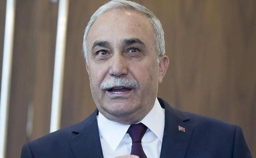 Eşref Fakıbaba, İYİ Parti ve Milletvekilliğinden İstifa Edeceğini Açıkladı