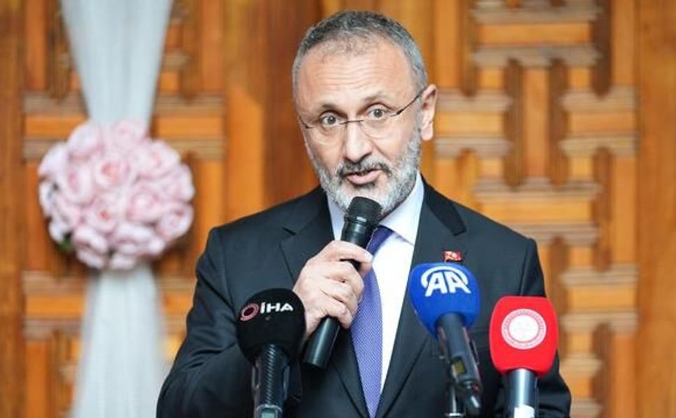 Eyüpsultan Belediye Başkanı Mithat Bülent Özmen görevden uzaklaştırıldı