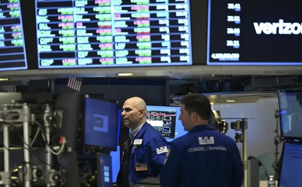 Fed politika faizini yüzde 3,75-4 aralığında sabit tuttu