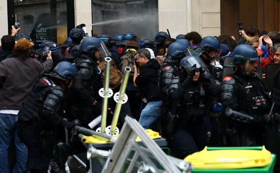 Fransa'da Öğrenci Protestoları Sürüyor, Gözaltı Sayısı 6 Bin 500'ü Aştı