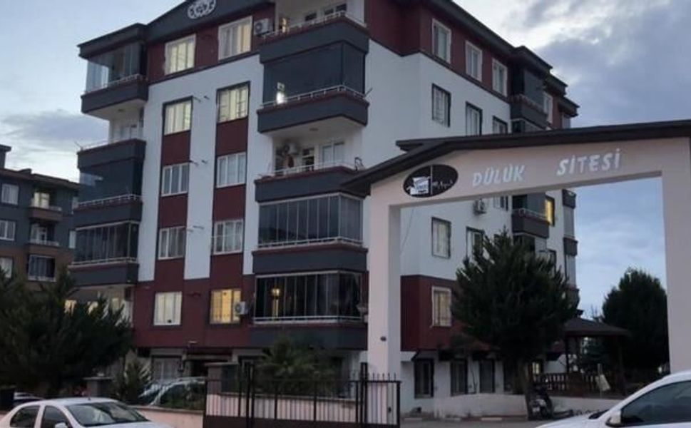 Gaziantep'te aile fertleri 2. kattan atladı: Anne hayatını kaybetti