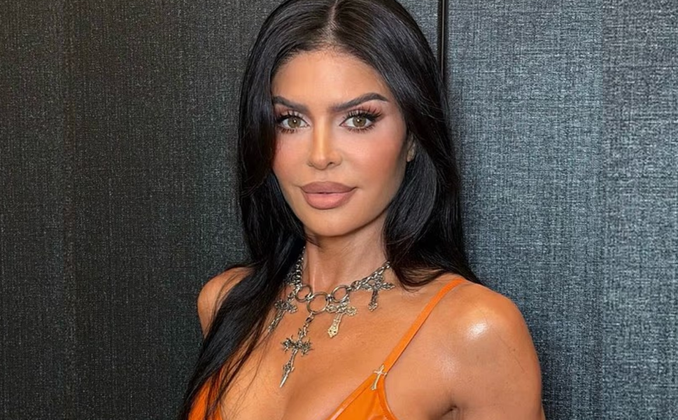Lisa Rinna, Cadılar Bayramı'nda Kylie Jenner'a Benzeyerek Dikkat Çekti