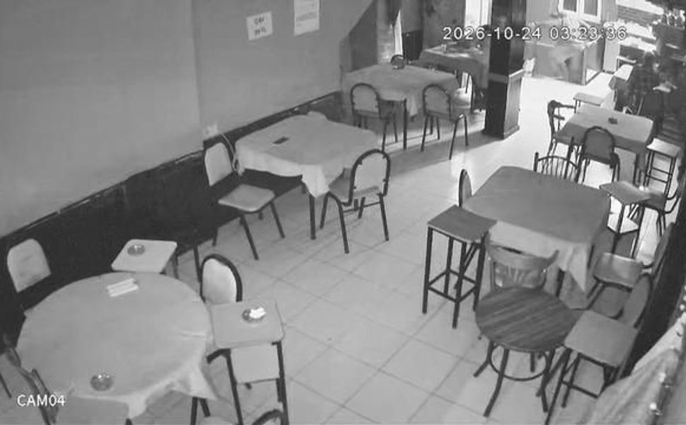 Merdivenlerden düşen kişi yaşamını yitirdi