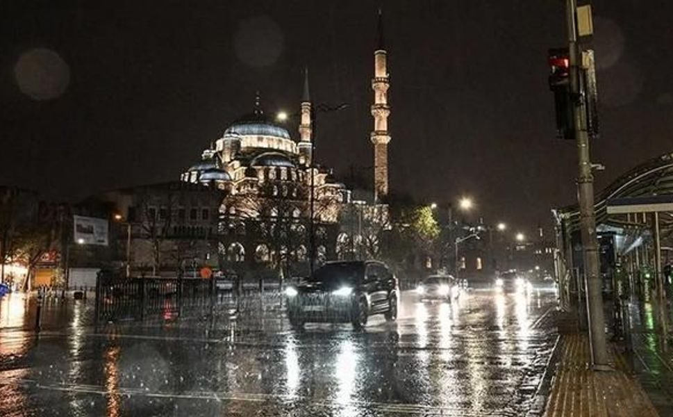 Meteoroloji 6 Günlük Sağanak Yağış Uyarısı Yaptı, İstanbul'a 3 Günlük Yağış Tarihi Verildi