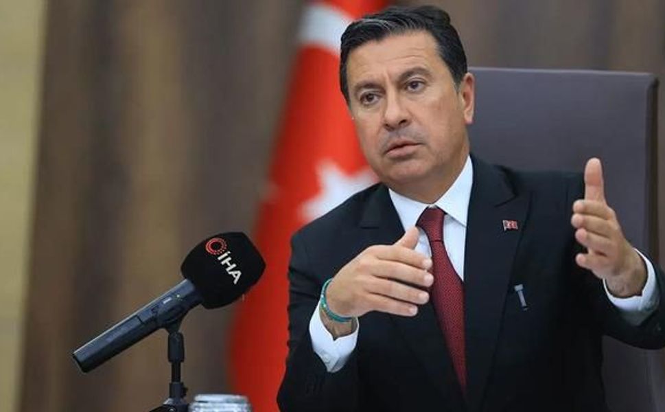 Muğla Büyükşehir Belediye Başkanı Ahmet Aras CHP'den ayrılarak bağımsız görev yapacak