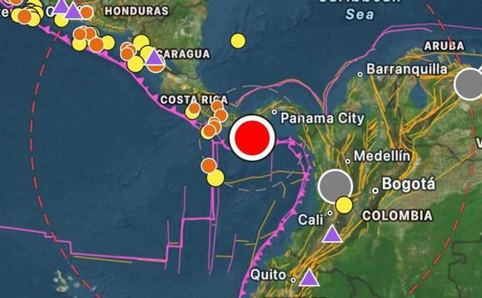 Panama'nın güneyinde 7,7 büyüklüğünde deprem ve tsunami uyarısı