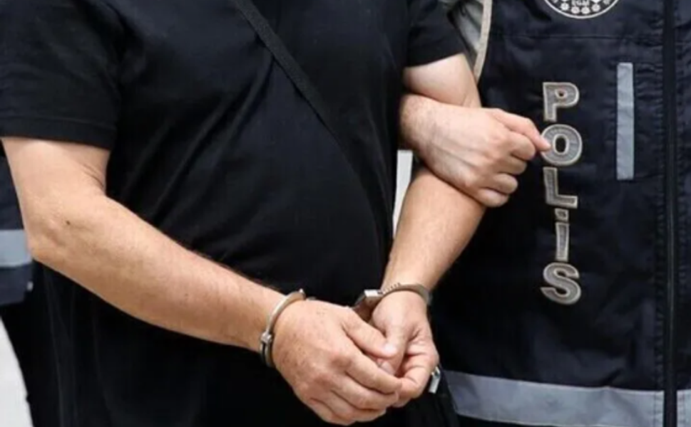 Samsun'da Gürültü Tartışmasında Baba Oğlunu Bıçakladı