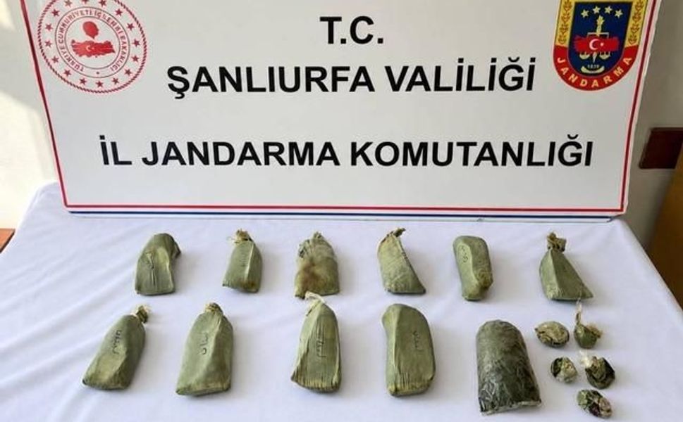 Şanlıurfa Suruç'ta 5,5 kilogram esrar ele geçirildi