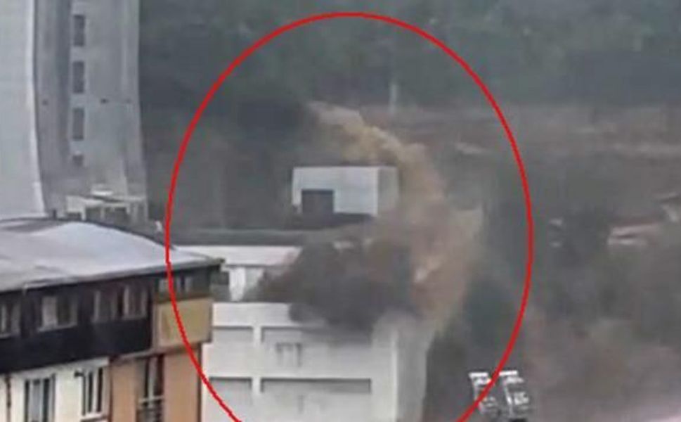 Sarıyer'de sel sularının anbean yükselişi görüntülendi