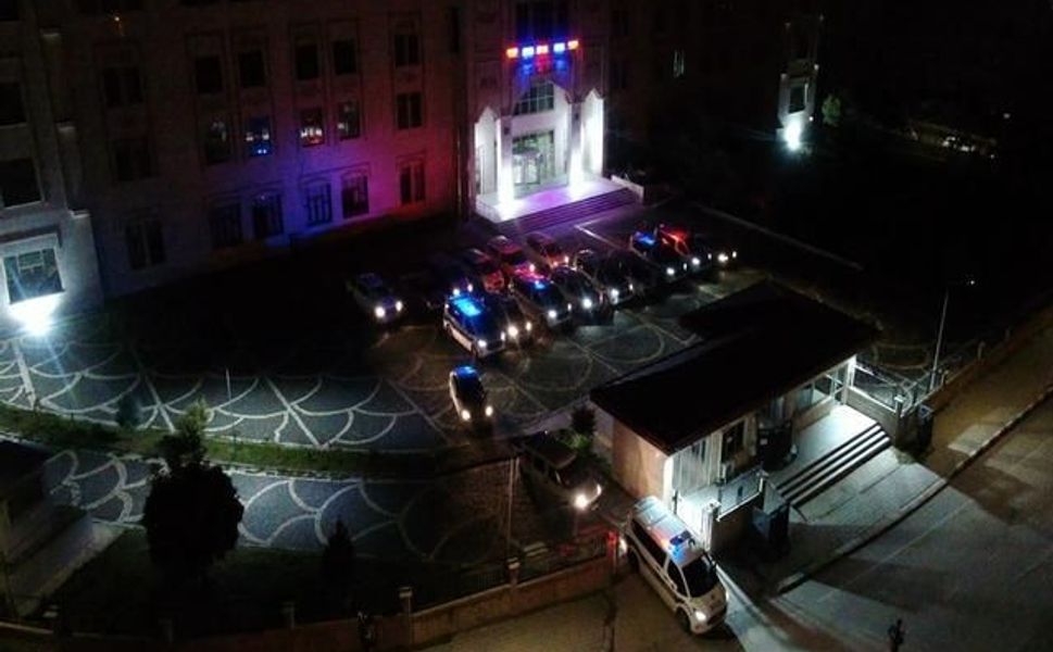 Siirt merkezli 8 ilde yasa dışı bahis operasyonunda 22 kişi gözaltına alındı