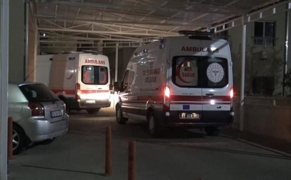 Siverek'te otomobil şarampole devrildi: 3 kişi yaralandı