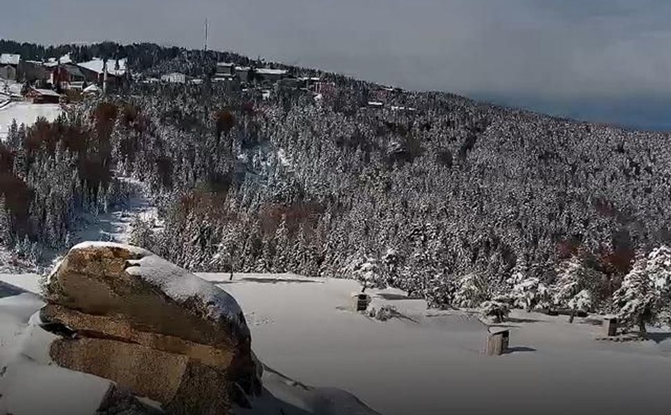 Uludağ'da kar yağışı etkili oldu