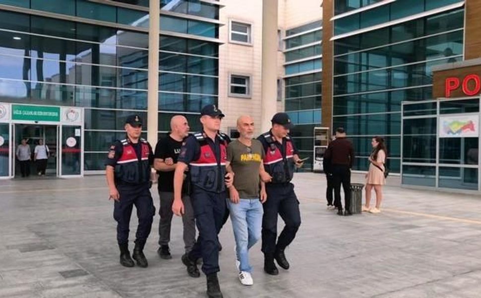 Yönetmen Ezel Akay ve Kardeşinin Uyuşturucu Testleri Pozitif Çıktı