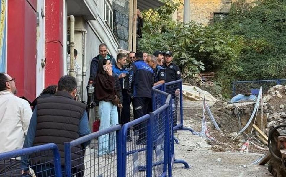 Zonguldak'ta çöken bina sonrası 28 daireli apartman tahliye edildi