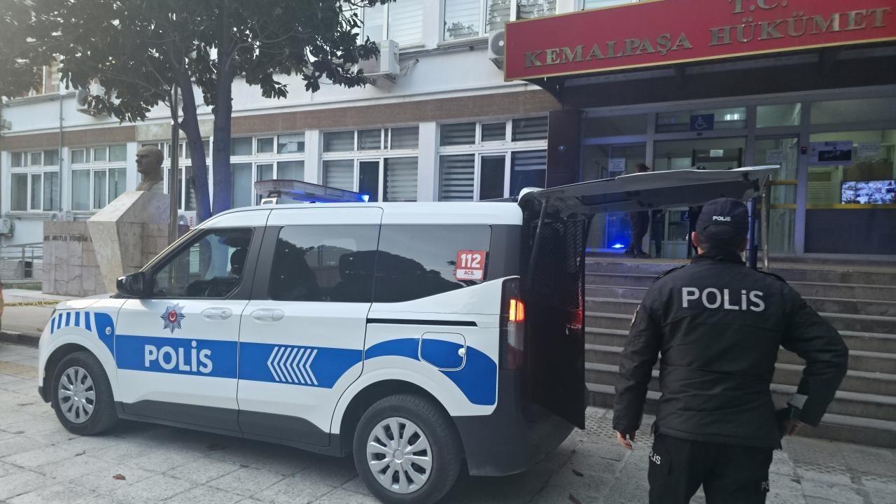 İzmir'de belediyeye operasyon! Çok sayıda gözaltı