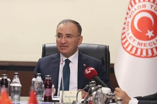AK Parti'den TBMM'de yeni görev dağılımı... Bozdağ yeniden başkanvekili