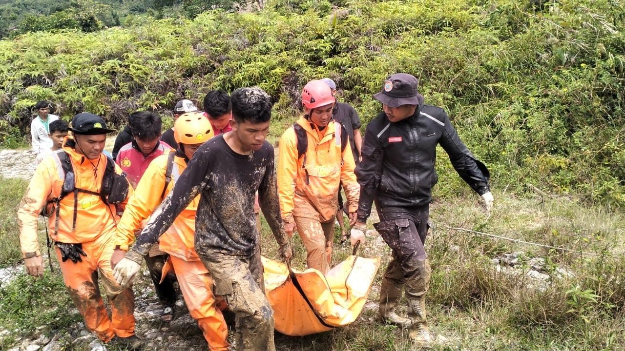 Güney Asya'da büyük felaket: Ölü sayısı 1400'ü aştı