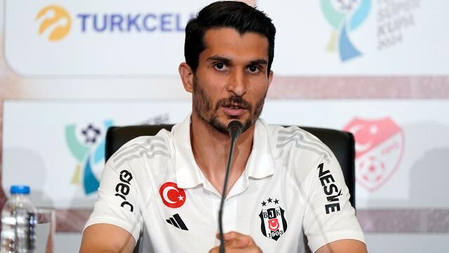 Necip Uysal futbolculuğu bıraktı, antrenörlük eğitimine başladı