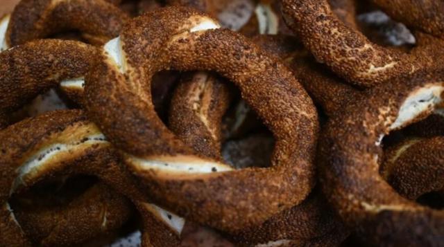Ticaret Bakanlığı İstanbul'da simit fiyatlarındaki usulsüz satışları denetliyor