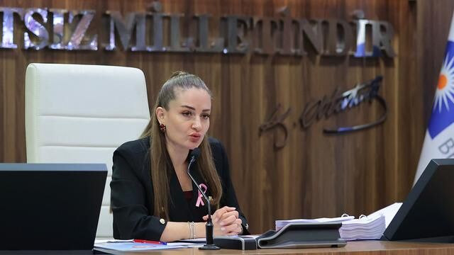 Antalya Büyükşehir Belediye Başkan Vekili Büşra Özdemir'den AK Parti iddialarına yanıt