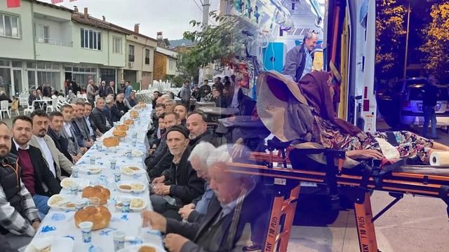 Bursa'da Pilav Günü Etkinliğinde 100 Kişi Mide Rahatsızlığı Nedeniyle Hastaneye Başvurdu