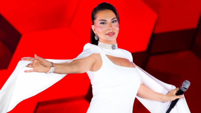 Ebru Yaşar, Volkswagen Arena'daki konserleri için özel sahne hazırlıyor