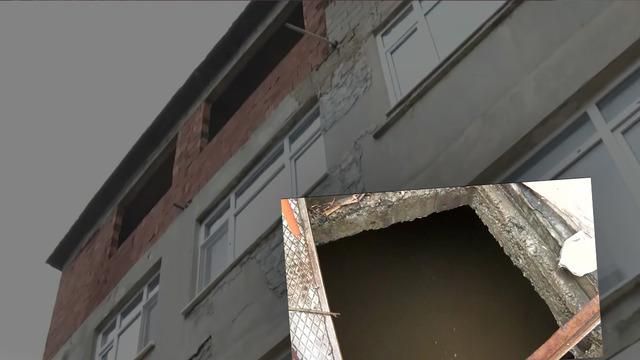İstanbul'da Dereboyu Deresi'nin Üzerine Yapılan Binaların Altından Su Akıyor