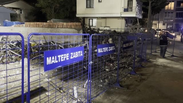 Maltepe'de çöken 7 katlı binanın enkaz kaldırma çalışmaları sona erdi